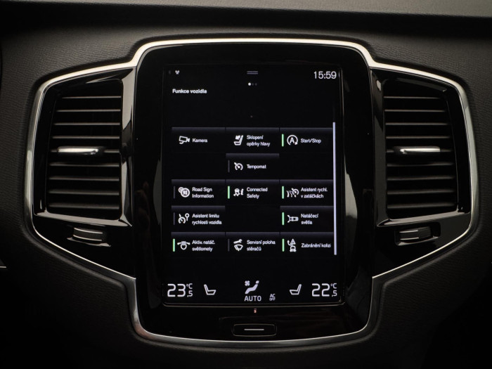 Volvo XC90 B5 AWD MOMENTUM PRO CZ 1.maj 2.0 Momentum