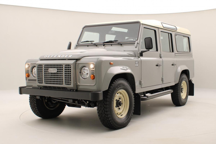Land Rover Defender WORKS V8 ISLAY EDITION 5.0 V8 Edition