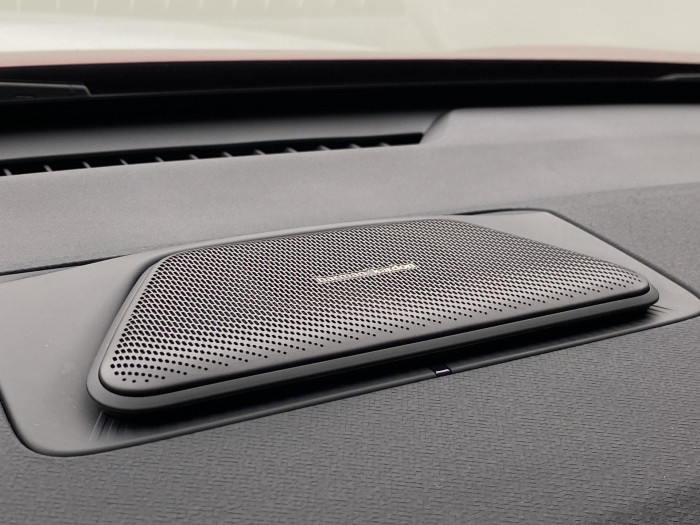 Lynk & Co 02 MORE PŘEDVÁDĚCÍ VŮZ