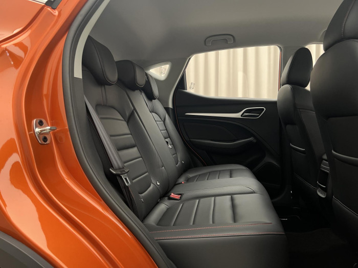 MG ZS 1.0T EXCLUSIVE AUT CZ 1.maj. 1.0 Exclusive