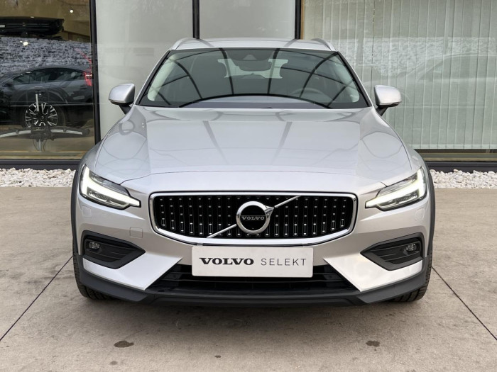 Volvo V60 CROSS COUNTRY B4 AWD Aut 1.maj