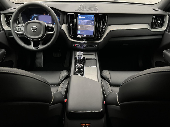 Volvo XC60 T6 AWD RECHARGE PLUS DARK AUT