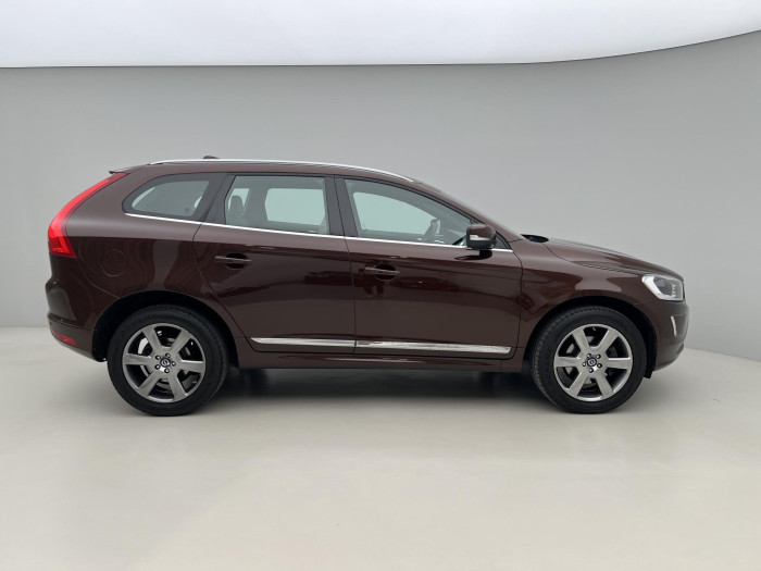 Volvo XC60 D5 AWD SUMMUM AUT CZ 2.4 d Summum