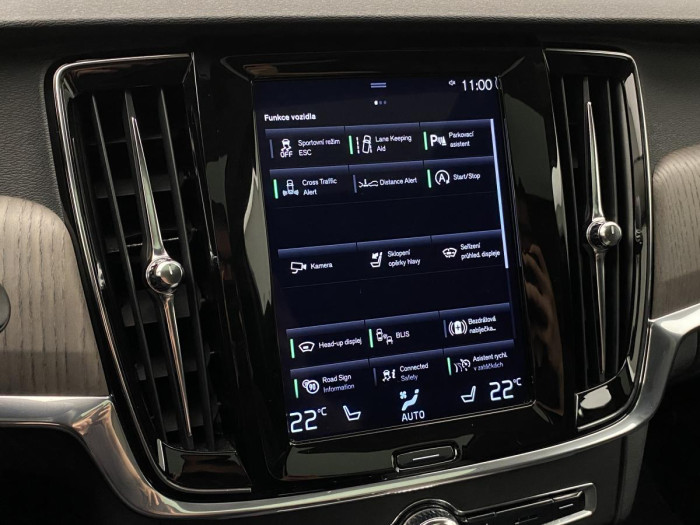 Volvo V90 CC D4 AWD ADVANCED REZERVACE 2.0 d CC CC