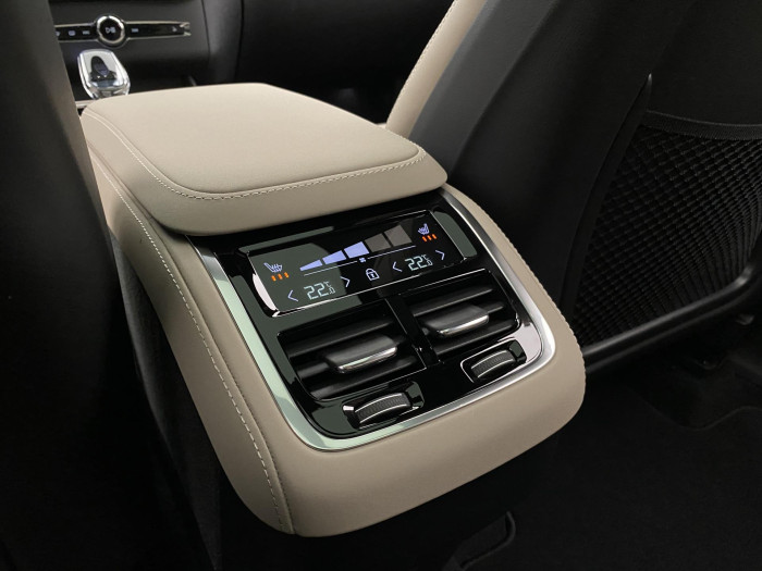 Volvo XC90 B5 AWD AUT BRIGHT ULTRA 7míst