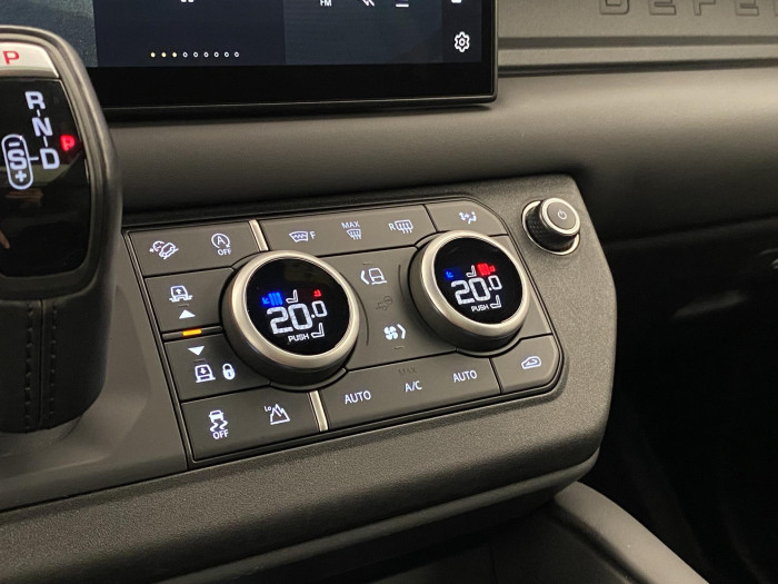 Land Rover Defender 110 P400 X-DYNAMIC HSE AWD CZ 3.0 Dynamic