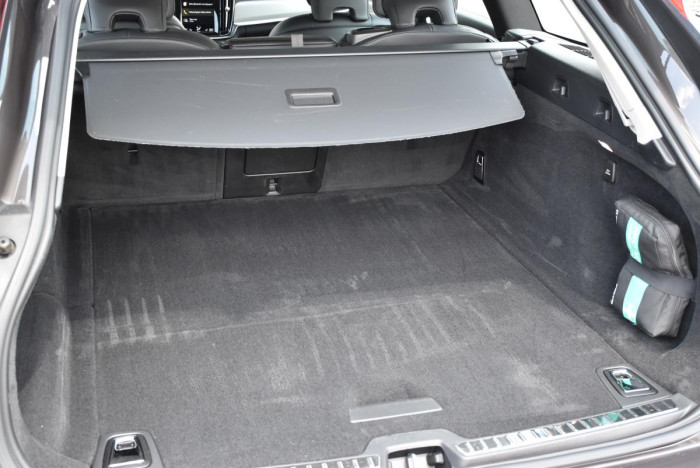 Volvo V90 CC B4 AWD ADVANCED AUT 1.maj. 2.0 CC CC