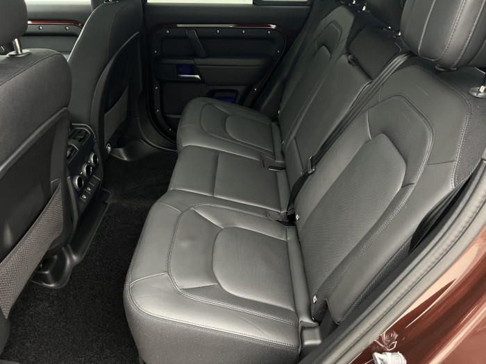 Land Rover Defender 110 D300 SEDONA EDITION AWD 3.0 d Edition