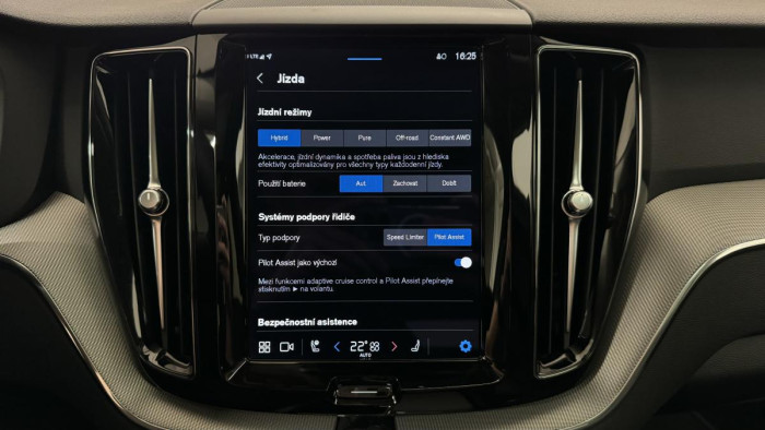 Volvo XC60 T6 AWD RECHARGE  AUT REZERVACE