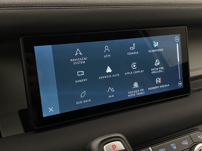 Land Rover Defender D250 SE AWD AUT REZERVACE 3.0 d SE