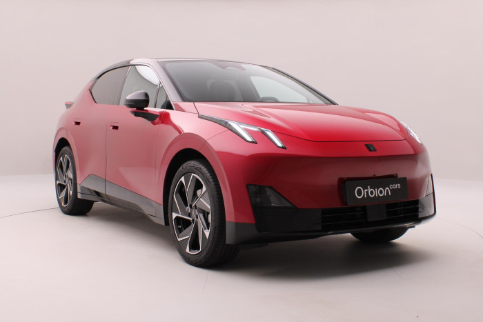 Lynk & Co 02 MORE PŘEDVÁDĚCÍ VŮZ