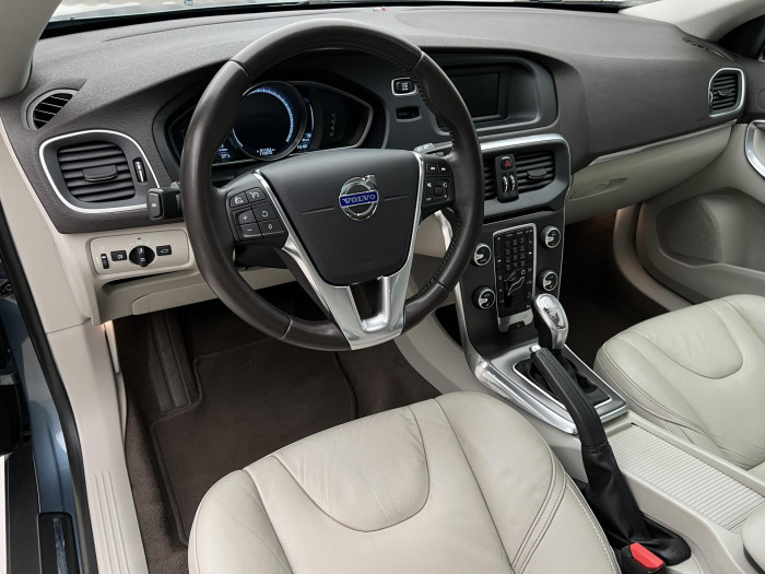 Volvo V40 CC T5 AWD AUT CZ 2.5 CC CC