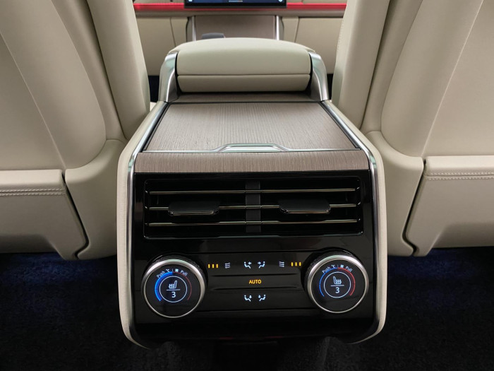 Land Rover Range Rover P530 AUTOBIOGRAPHY REZERVACE