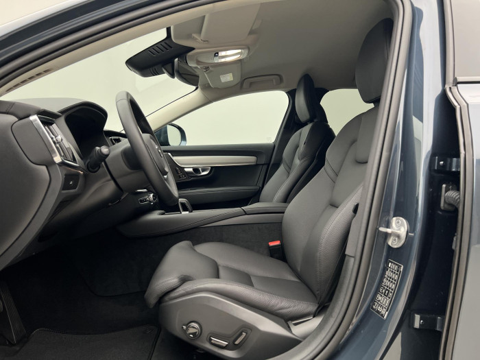 Volvo V90 CC B4 AWD PLUS BRIGHT AUT