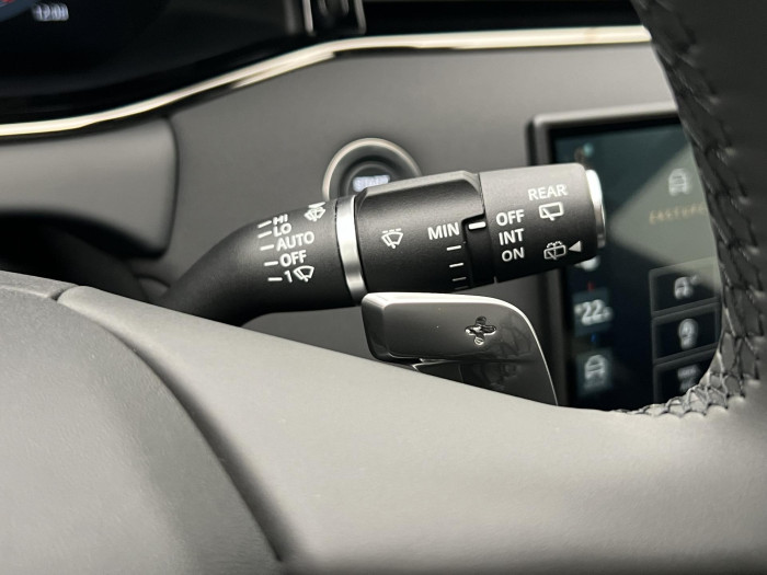 Land Rover Range Rover Evoque P250 DYNAMIC SE AWD Aut 2.0 Dynamic SE