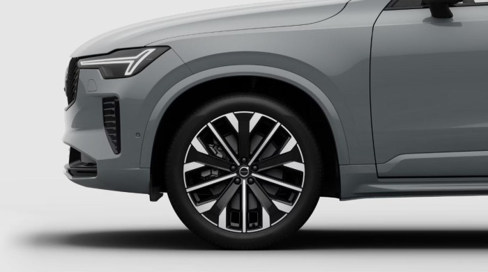 Volvo XC90 B5 AWD DARK PLUS AUT