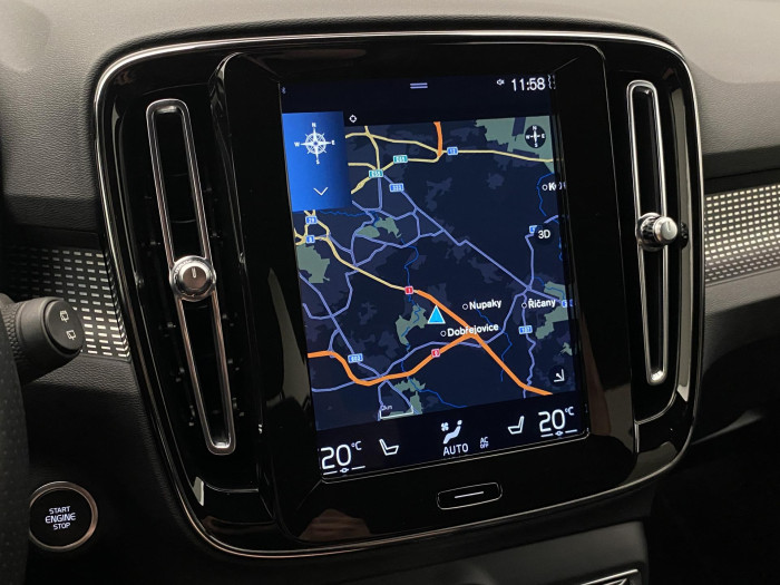 Volvo XC40 B5 AWD R-DESIGN AUT CZ 1.maj.