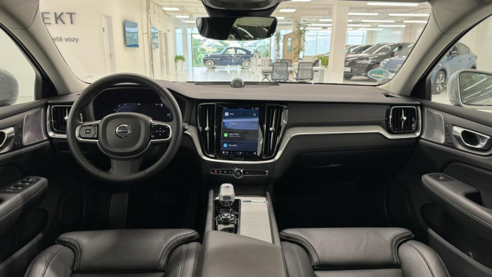Volvo V60 CROSS COUNTRY B4 AWD REZERVACE