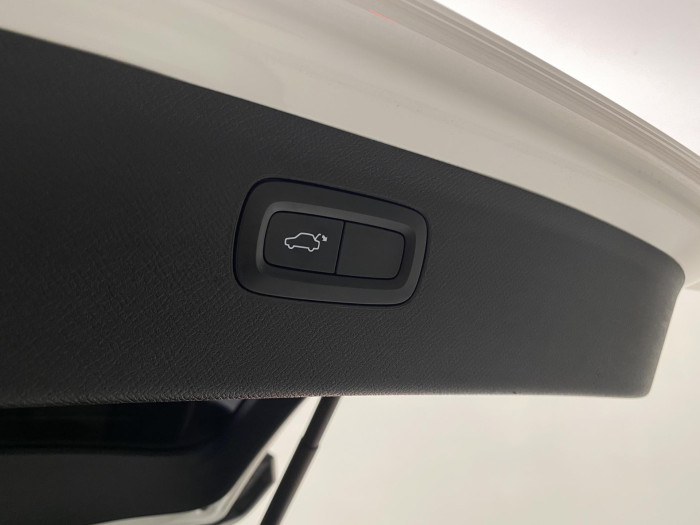 Volvo XC90 D5 AWD KINETIC AUT CZ 7míst 2.0 d