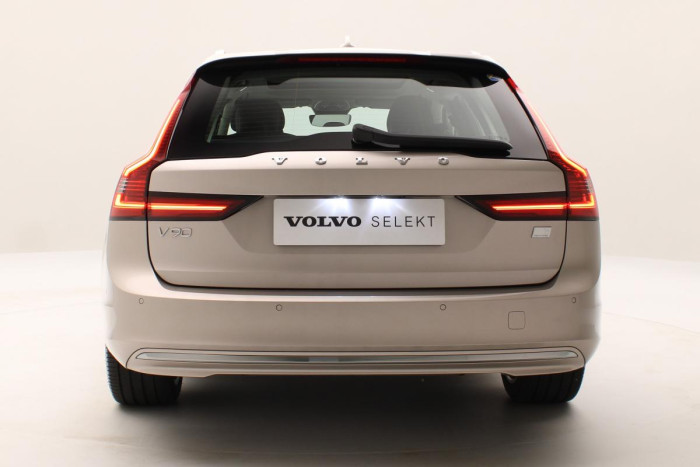Volvo V90 T6 AWD RECHARGE PLUS REZERVACE 2.0 Plus