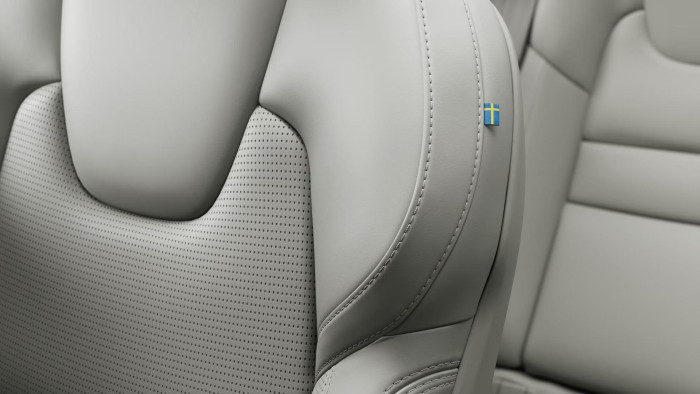 Volvo V60 T6 AWD Plug-in DARK PLUS