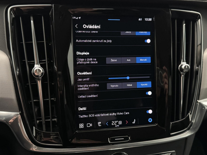 Volvo V90 CC B4 AWD PLUS BRIGHT AUT CZ