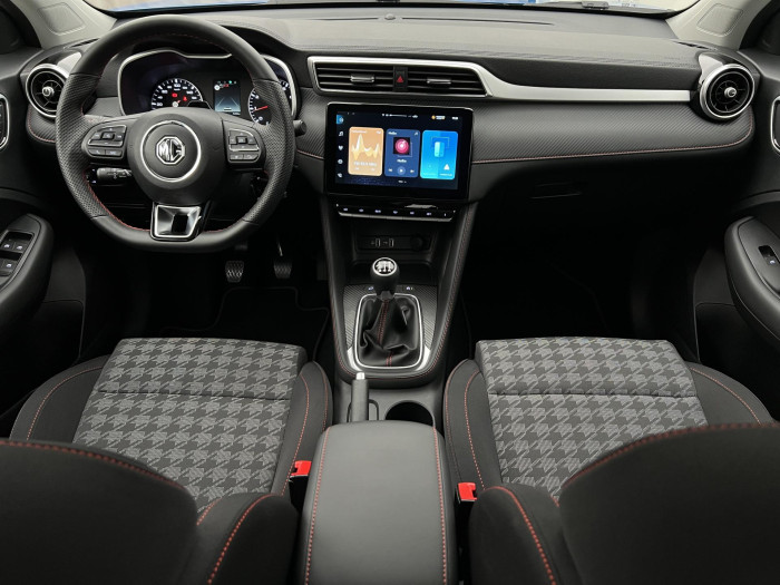 MG ZS 1.5 ESSENTIAL PLUS CZ
