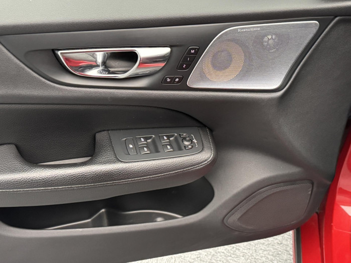 Volvo V60 T6 AWD R-DESIGN POLESTAR