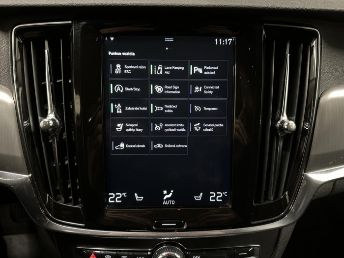 Volvo V90 D4 AWD MOMENTUM AUT REZERVACE 2.0 d Momentum