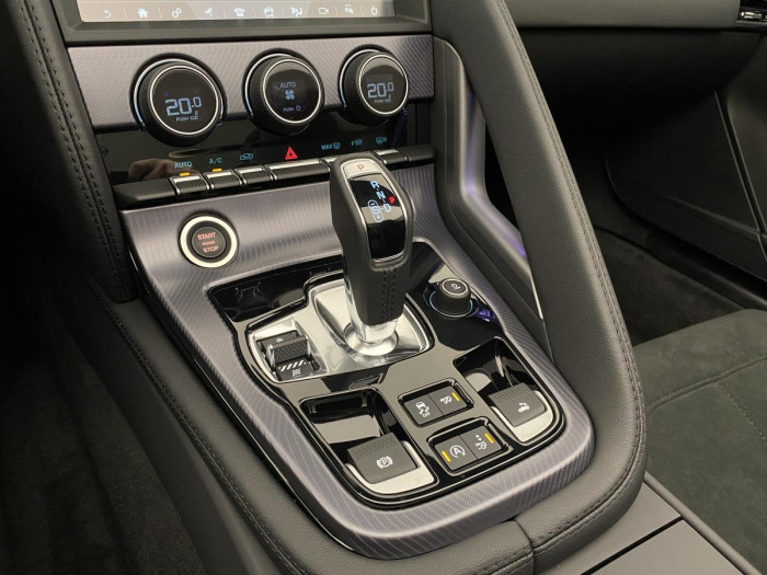 Jaguar F-Type P300 CABRIOLET RWD