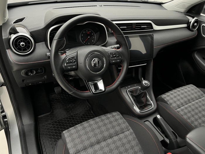 MG ZS 1.5 ESSENTIAL CZ