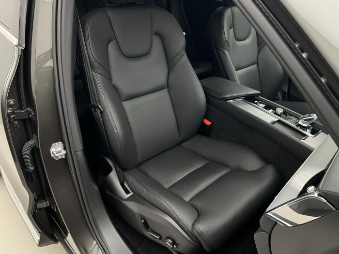 Volvo XC60 B4 AWD INSCRIPTION AUT 1.maj.