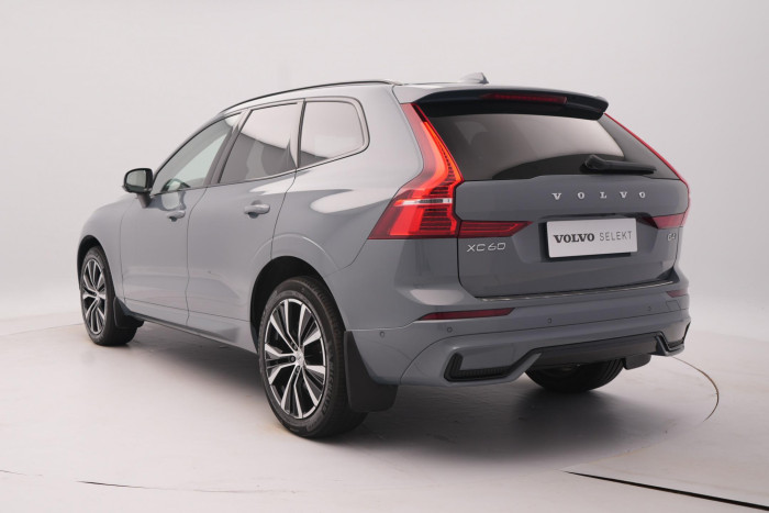 Volvo XC60 B4 AWD PLUS DARK AUT 1.maj