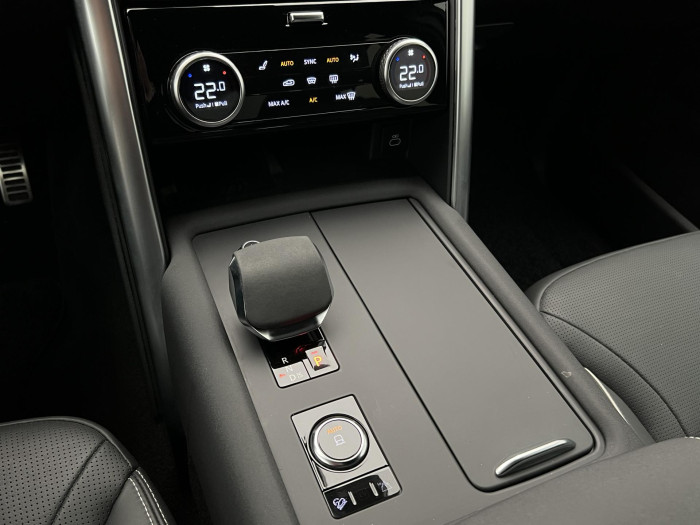 Land Rover Discovery D250 R-DYNAMIC SE AWD AUT 3.0 d Dynamic SE