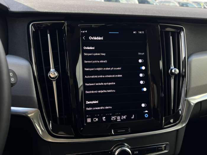 Volvo V90 B4 DARK PLUS Aut REZERVACE 2.0 Plus