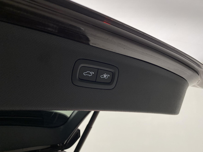 Volvo XC90 B5 AWD INSCRIPTION AUT CZ 7m