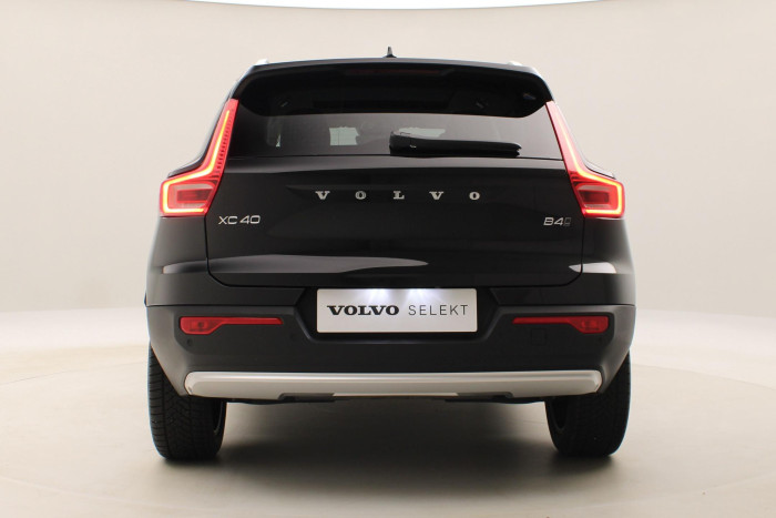 Volvo XC40 B4 AWD ULTIMATE BRIGHT CZ