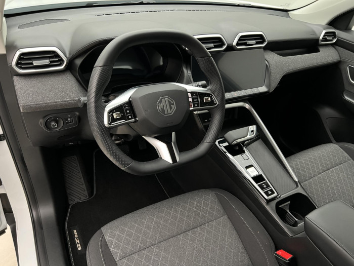 MG ZS 1.5 EMOTION HYBRID+ AUT CZ