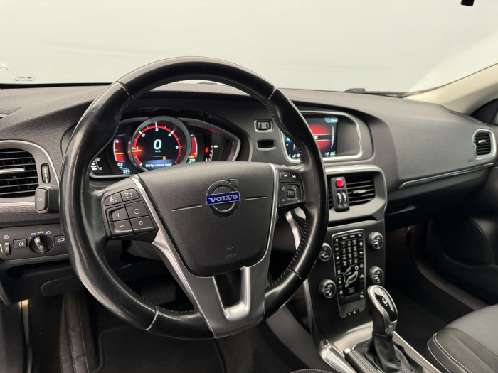 Volvo V40 D2 MOMENTUM AUT 2.0 d Momentum