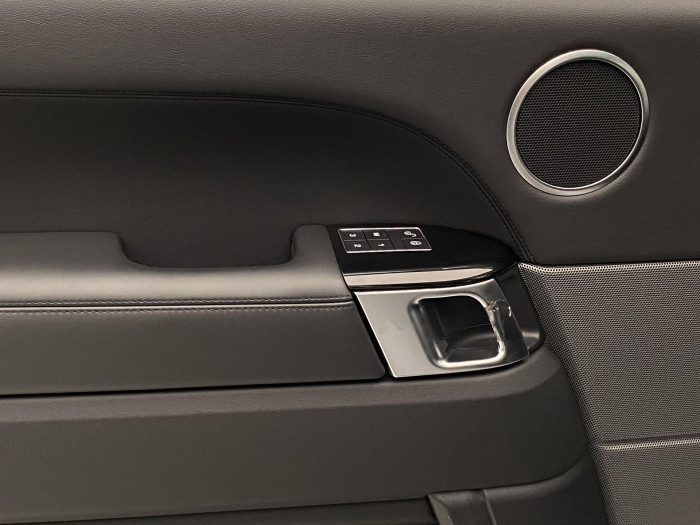 Land Rover Range Rover Sport 3.0 SDV6 AWD HSE REZERVACE