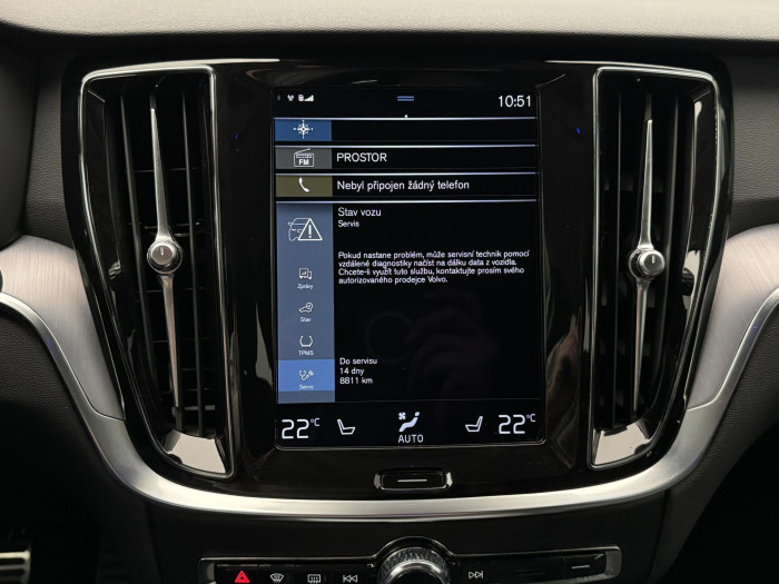 Volvo V60 B4 MOMENTUM PRO AUT CZ 1.maj. 2.0 Momentum