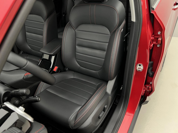 MG ZS 1.0T EXCLUSIVE AUT CZ 1.maj. 1.0 Exclusive
