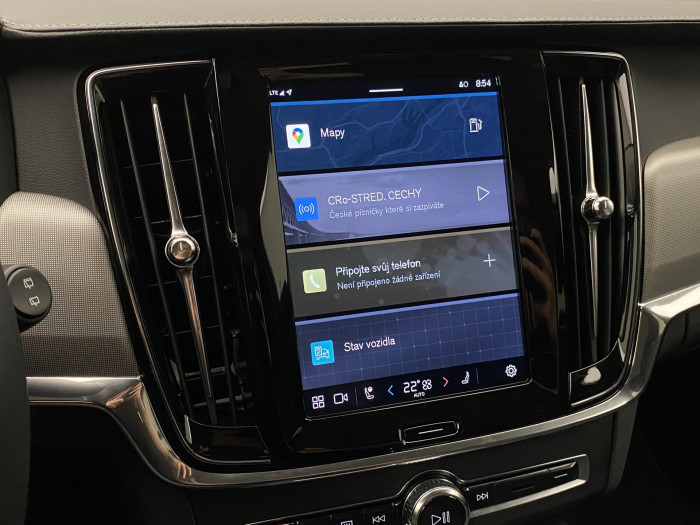 Volvo V90 CC B4 AWD PLUS AUT CZ 1.maj
