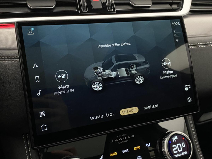 Jaguar F-Pace P400e R-DYNAMIC SE REZERVACE 2.0 Dynamic SE