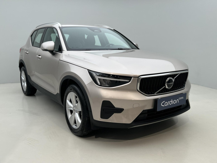 Volvo XC40 B4 AWD CORE AUT