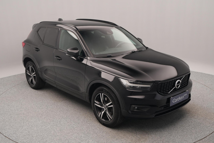 Volvo XC40 D4 AWD R-DESIGN AUT CZ 1. maj 2.0 d