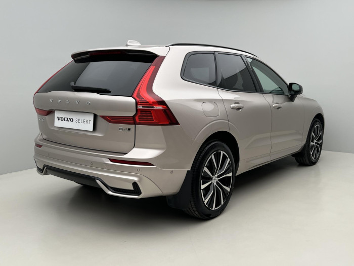 Volvo XC60 B4 AWD PLUS DARK AUT 1.maj.