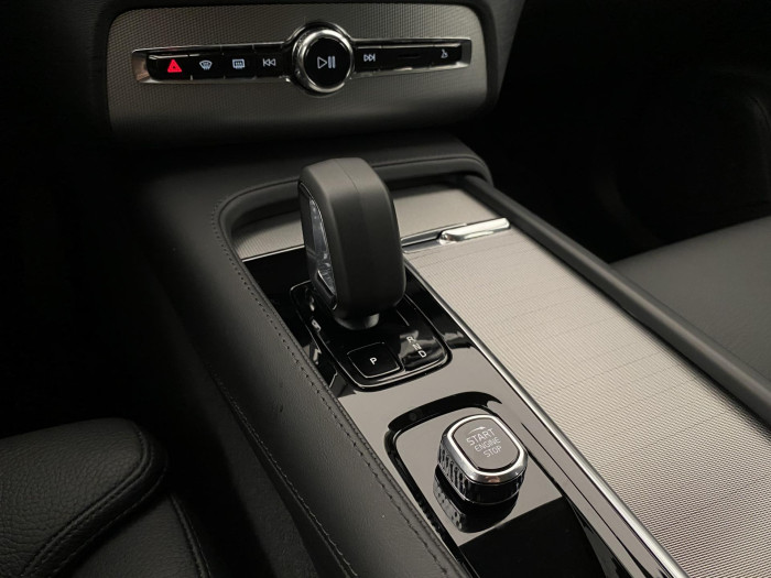 Volvo XC90 B5 AWD PLUS BRIGHT CZ 1.maj 7M