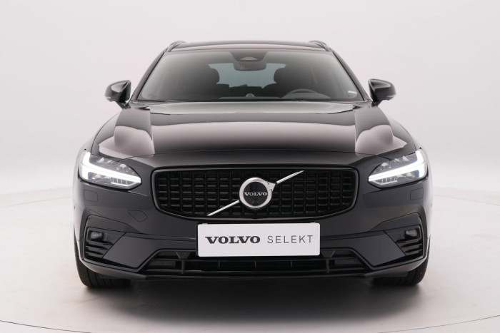 Volvo V90 B5 ULTIMATE DARK AUT 1.maj