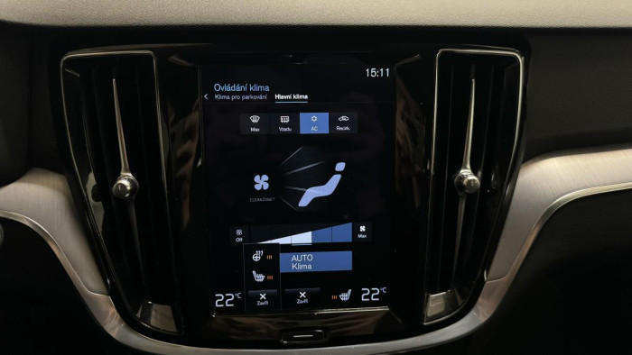 Volvo V60 B4 MOMENTUM AUT REZERVACE 2.0 Momentum
